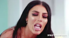 Ava Koxxx, se você gosta de coisas grandes esta é a MILF para você