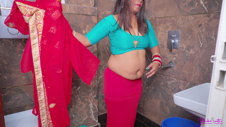 pinki_cute: After Suhagrat- Newly Married Pinki Bhabhi Stripping Saree in Bathroom,...