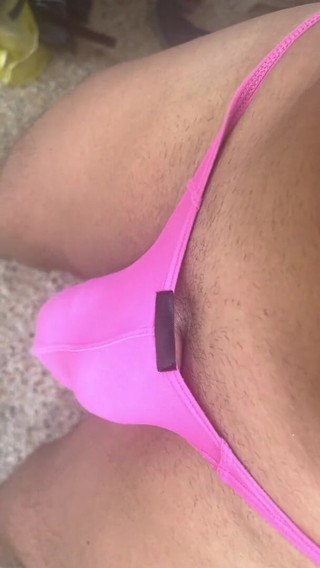 HotnHorny: ピンクのGストリング