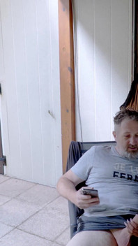 Francouzský chlupatý Porno konkurz Lety Howl se promění v dominantní mezirasovou trojku