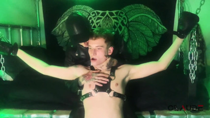 Claude Nikotine: Breath play blackout