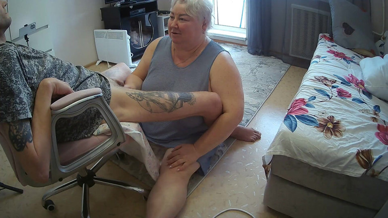 Zona901: Üvey anne derin sakso çekiyor ve döl yutuyor