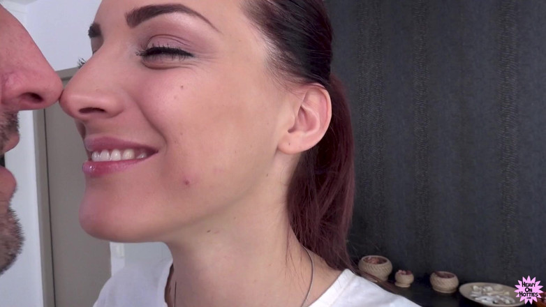 Heavy on Hotties: Cute Brunette Lyen Parker Sucks Off HeavyonHotties Stud Before Pussy...