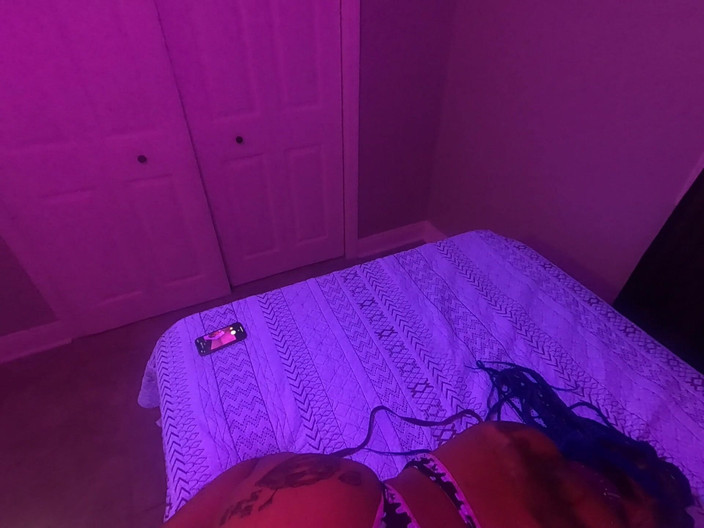 BUSSITDOWNXXX: アマチュアBDSMとBBC