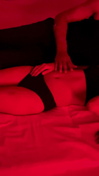 Shared Bed with a Virgin Girl in the Hotel, Fucked Her Pussy First, Fucked Her Hard All Night