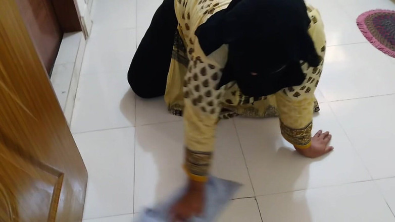 Aria Mia: Jsem tvá macecha, prosím, šukej mě