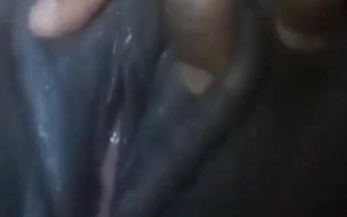 Dildoqueen: 大非洲阴蒂