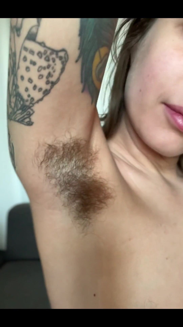 Pearlsage: My Armpits Smell so Good Today