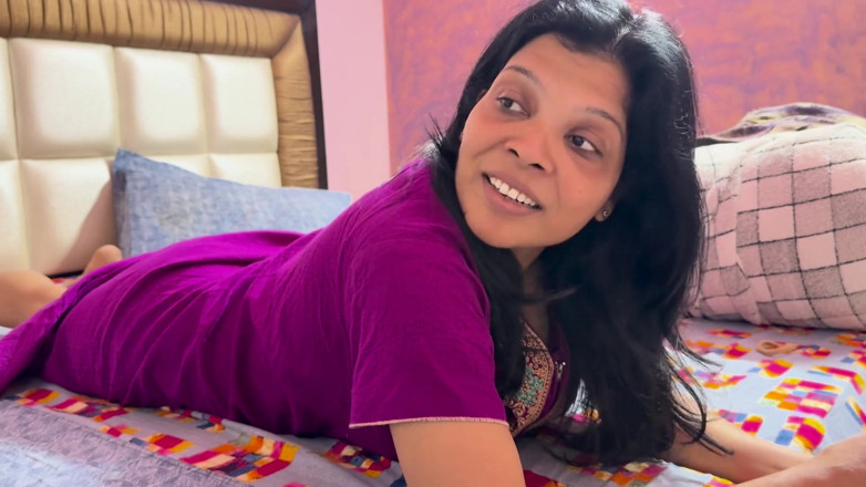 Rajkumarji: Indiana esposa sumbits para marido depois de receber palmada no...