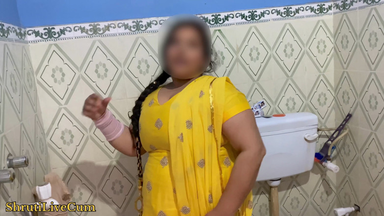 ShrutiLiveCum: मेरे देवर जी को मेरी गांड का अच्छा एहसास है इसलिए जब हम क्वारंटाइन देसी गांव में हैं तो हिंदी ऑडियो में नई शादीशुदा भाभी सेक्स