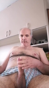 Podoba ci się mój drewniany kij!
