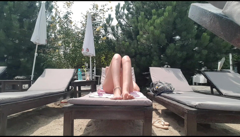Erotic Tanya: Ignored at My Feet Like a Cuck