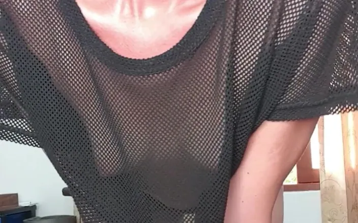 MissAnja_FH: Happy Sweaty Tuesday who's wanna see me gets sweaty again?tiny...