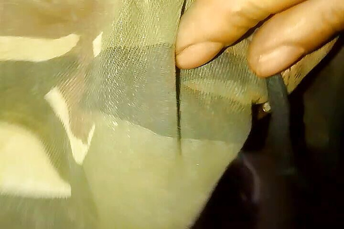 Gangbang straight: Solo se masturbando fora