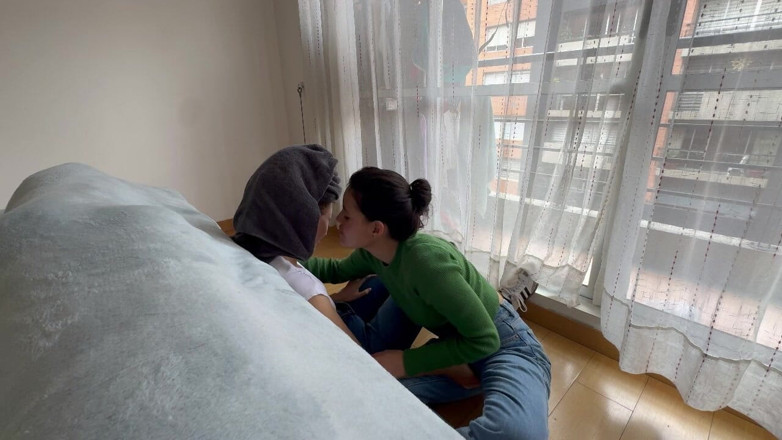 scarlettandc: Những người đồng tính nữ học cách cọ xát nhau rất...