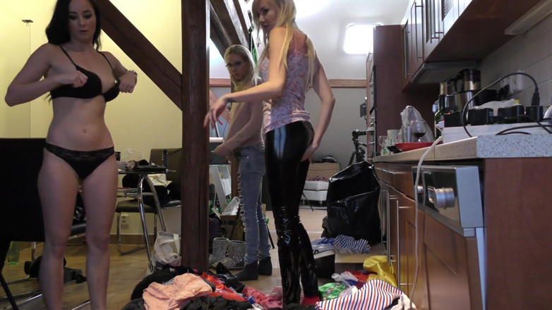 Leon Lambert Girls Twerk Parties CFNM: Babysitter cam works well on four girls locker room all...