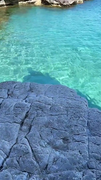 loszka lubi ssać dużego kutasa na plaży - gorąca nastolatka 18-letnia brunetka daje ekstremalne obciąganie sloopy w POV