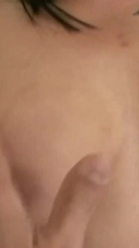 Questa super brutta milf sheila marie e le sue tette finte amano la sborra in bocca