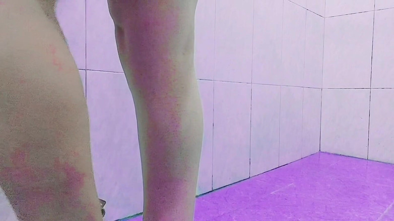 Kitty_Cross: Meer dan een uur masturberen en een schattige cumshot aan...