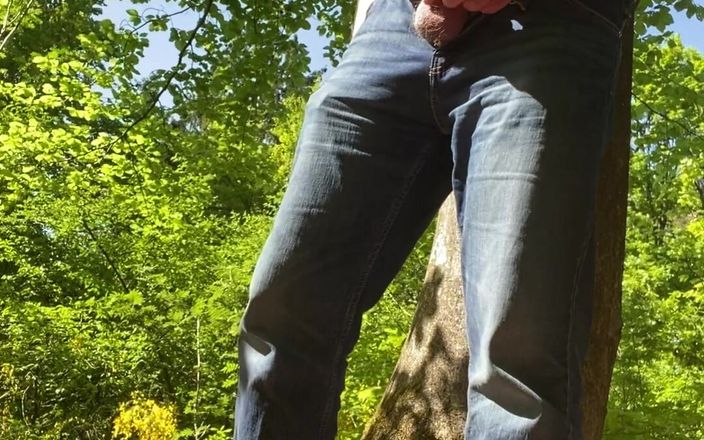 Exhibitionistman: Waiting for the Blowjob