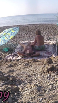 Người vợ thích khoe hàng máy bay bà già nghiệp dư ngoài trời thổi kèn & sục cu to trên bãi biển khỏa thân trước mặt người theo dõi với tinh dịch