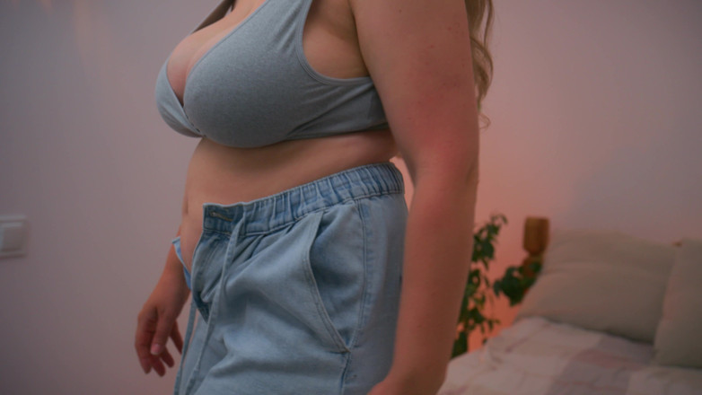 Wet Slavs: Love Your MILF's Chubby Belly.