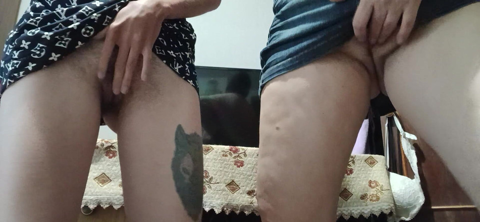 Lesbian-candys: Calda masturbazione di matrigna e figliastra