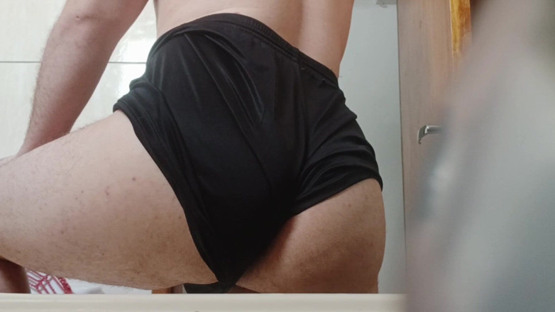 amateurbrazilian: Mi piace mettermi in mostra su internet in cambio di...
