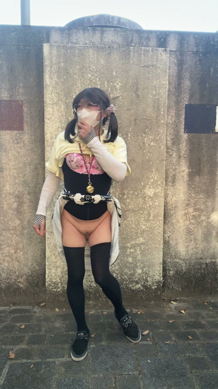 megu2002: No335 Forced to Pee in the Men’s Urinal with Tucked...
