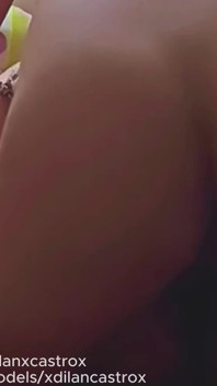Så härligt hur den här håriga killen fyller min rumpa med het sperma