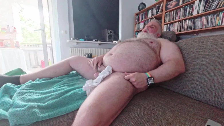 cuddlebearbln: 运动后的巫术