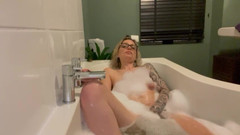 JessieRaexx: Old Bathtime Video