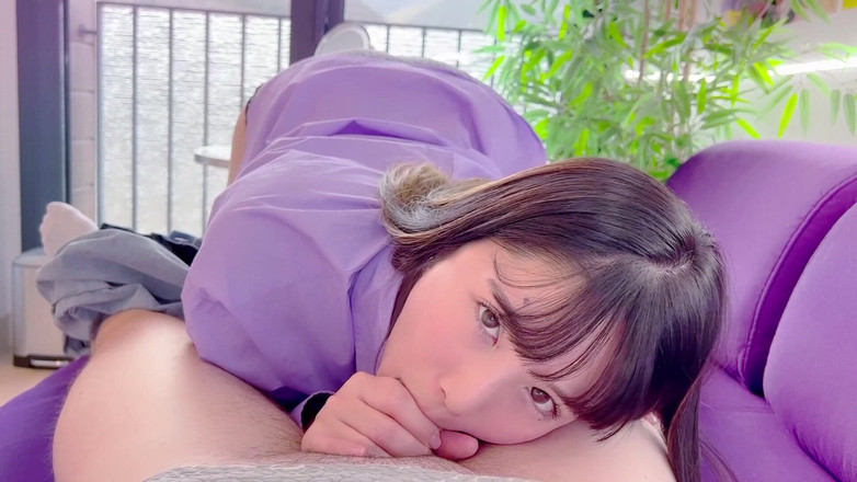 Obokozu: Sexy japonská manželka dává relaxační kouření