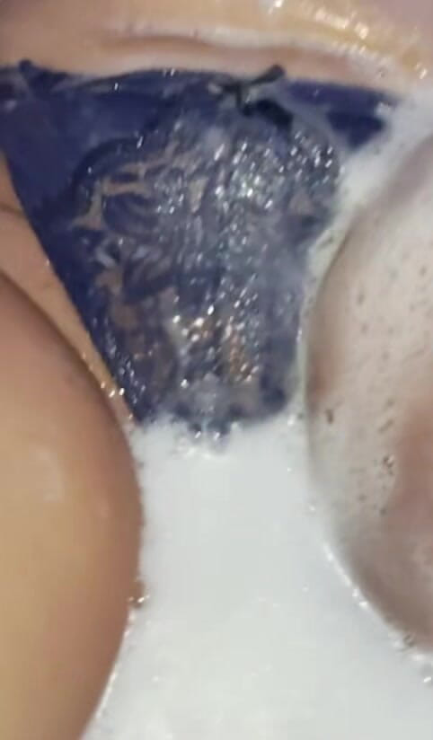 Six my and wife: Arabské šukání ve sprše