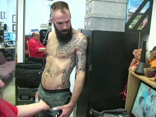 The Great Canadian Male: Ein explosionsgespritzt aus der vergangenheit - Maxim