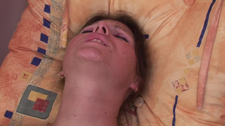 Private Lustpigs: O fete visează sex cu tatăl vitreg