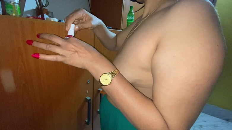 Tasnim Zara: 一个孟加拉女人准备购物