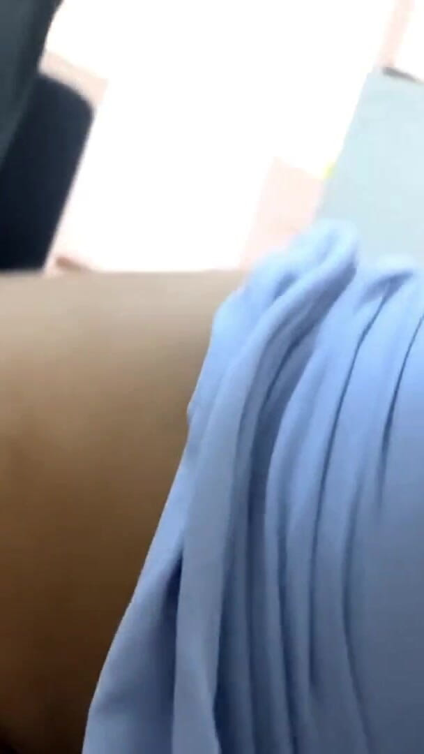 Salma Arab: O melhor amigo da minha meia-irmã quer pau