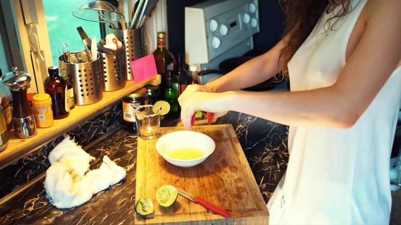 Piper Blush: レモンジュース vs. レモンスクイーザー