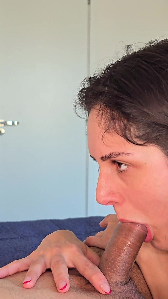 Stud Sebastian: Wilder blowjob mit einem gesichtsfinale