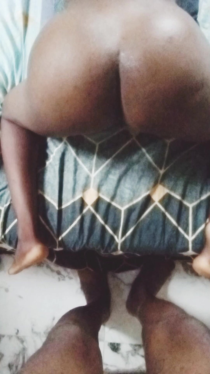 Londiq girls: Buceta E Pau Na Porta Brincam Com Sexo