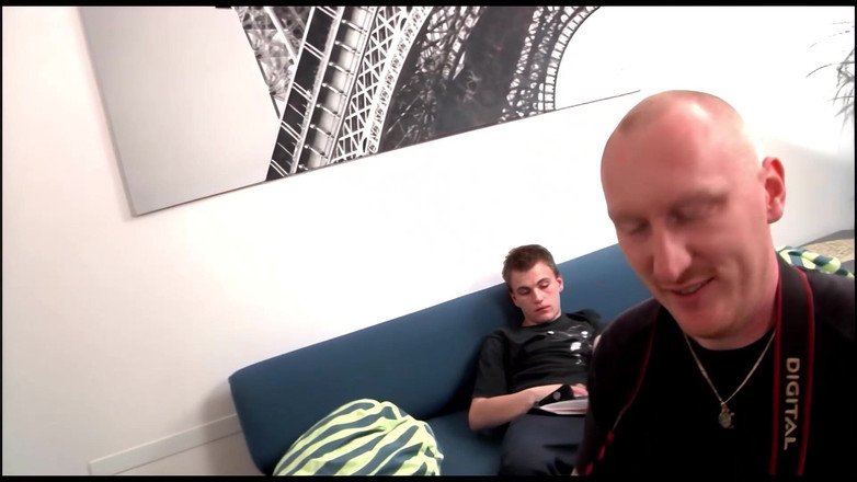 DEUTSCHLAN PORNO XXX: Ateşli hatunlar yarak emici sürtükler ıslak biniyor ve boşalıyor