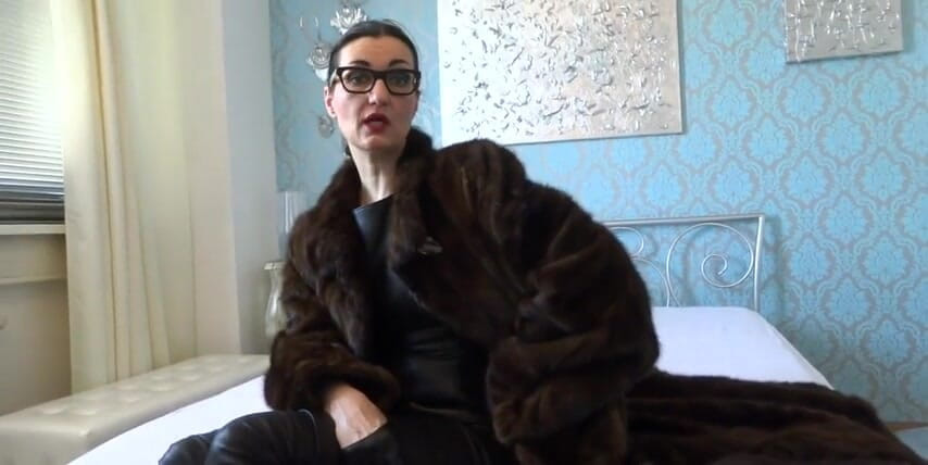 Lady Victoria Valente: Mini-schwanz-demütigung