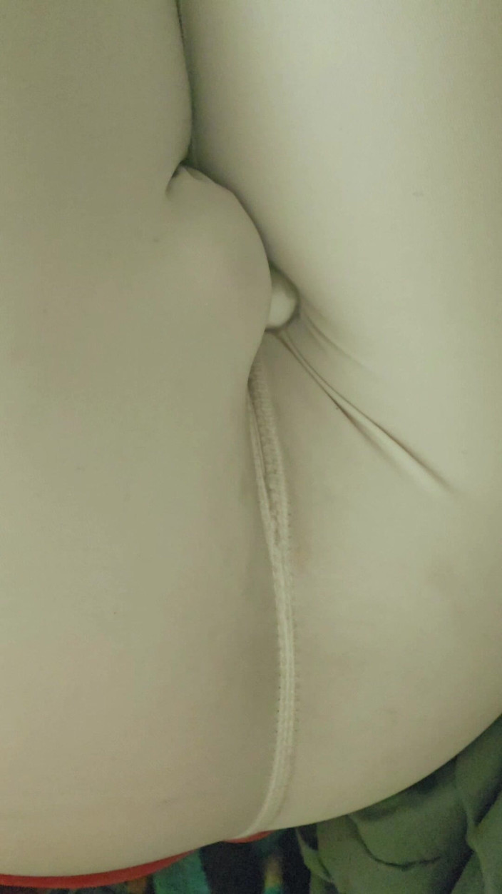 Michael Moore: Xuất tinh thông qua quần legging nike trắng bằng cách...