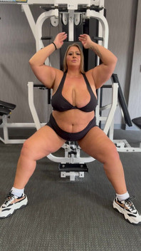 Blonde BBW MILF