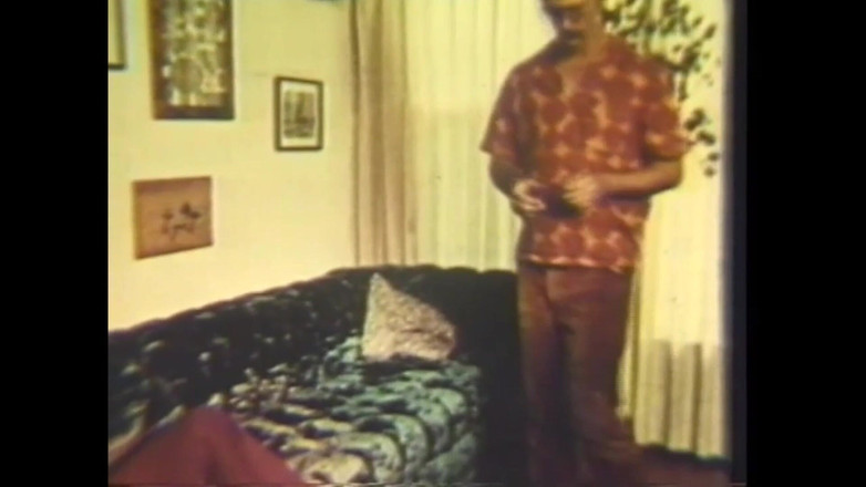 Vintage Megastore Full hd: Шльондрі їдять пеніс