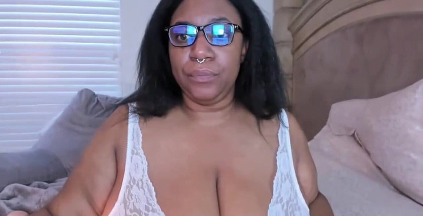 Josie4yourpleasure: 내 입은 마법이라