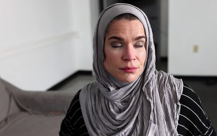 Sammi Starfish: Matură sexy hijabi - muie cu înghițire de spermă
