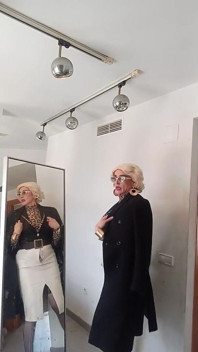 Loira em Glassses