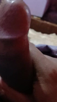 Мастурбация хуя отчима в любительском видео дрочкой